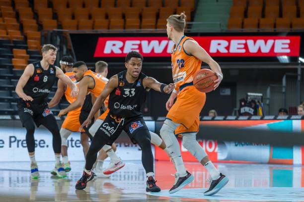 际化发展播 际化发展播